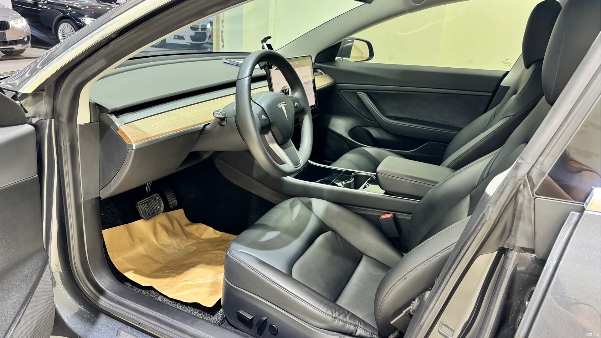 Tesla Model 3, 2020 9