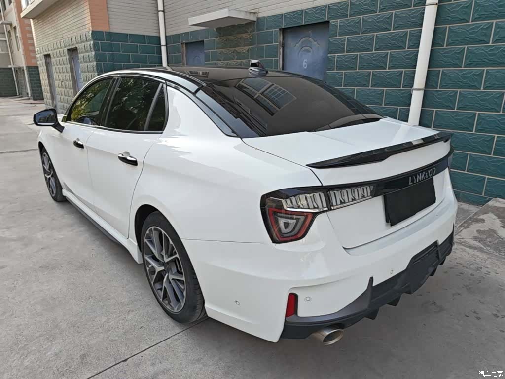 Lynk & Co 02, 2022 все фото