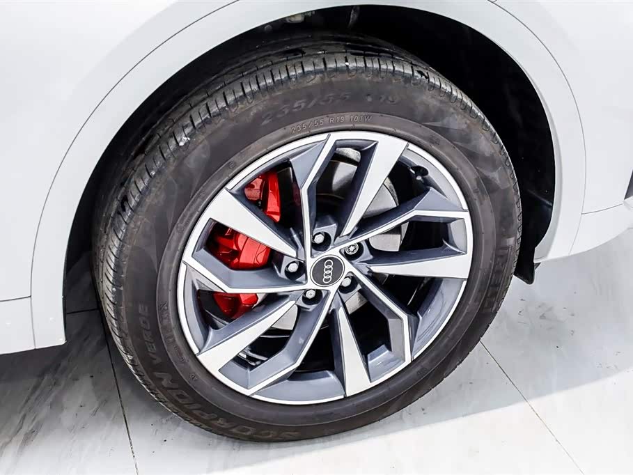 Audi Q5L Audi Q5L