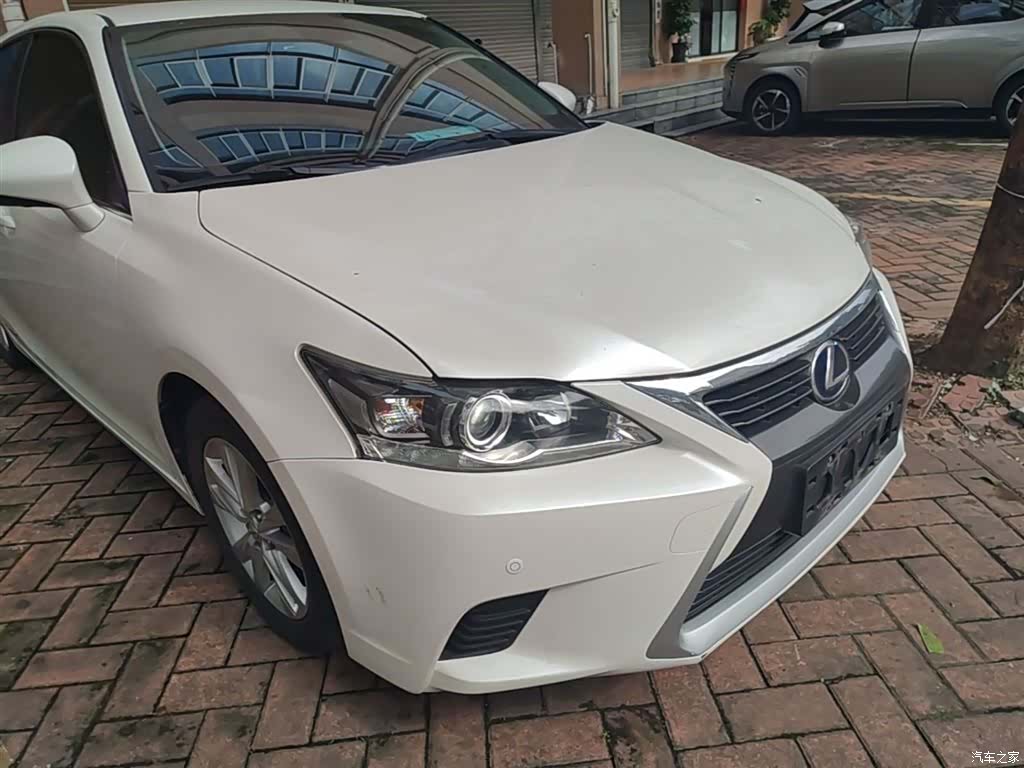 Lexus CT, 2017 4