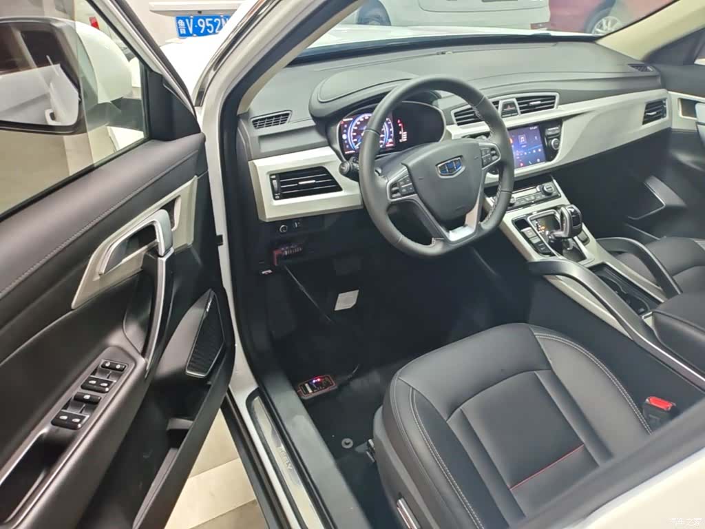 Geely Boyue, 2019 16