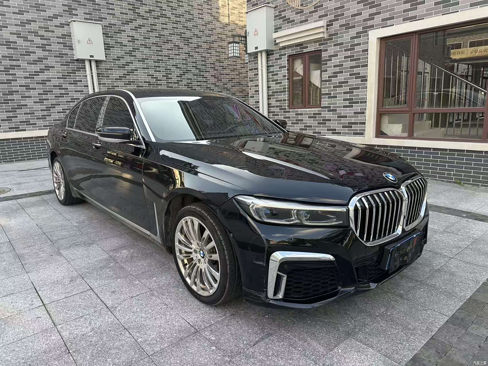 BMW 7 Series, 2011 3