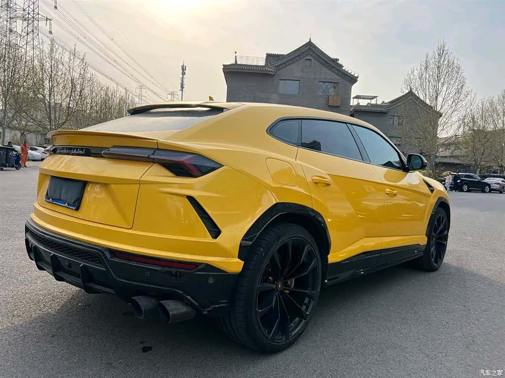Lamborghini Urus, 2021 2