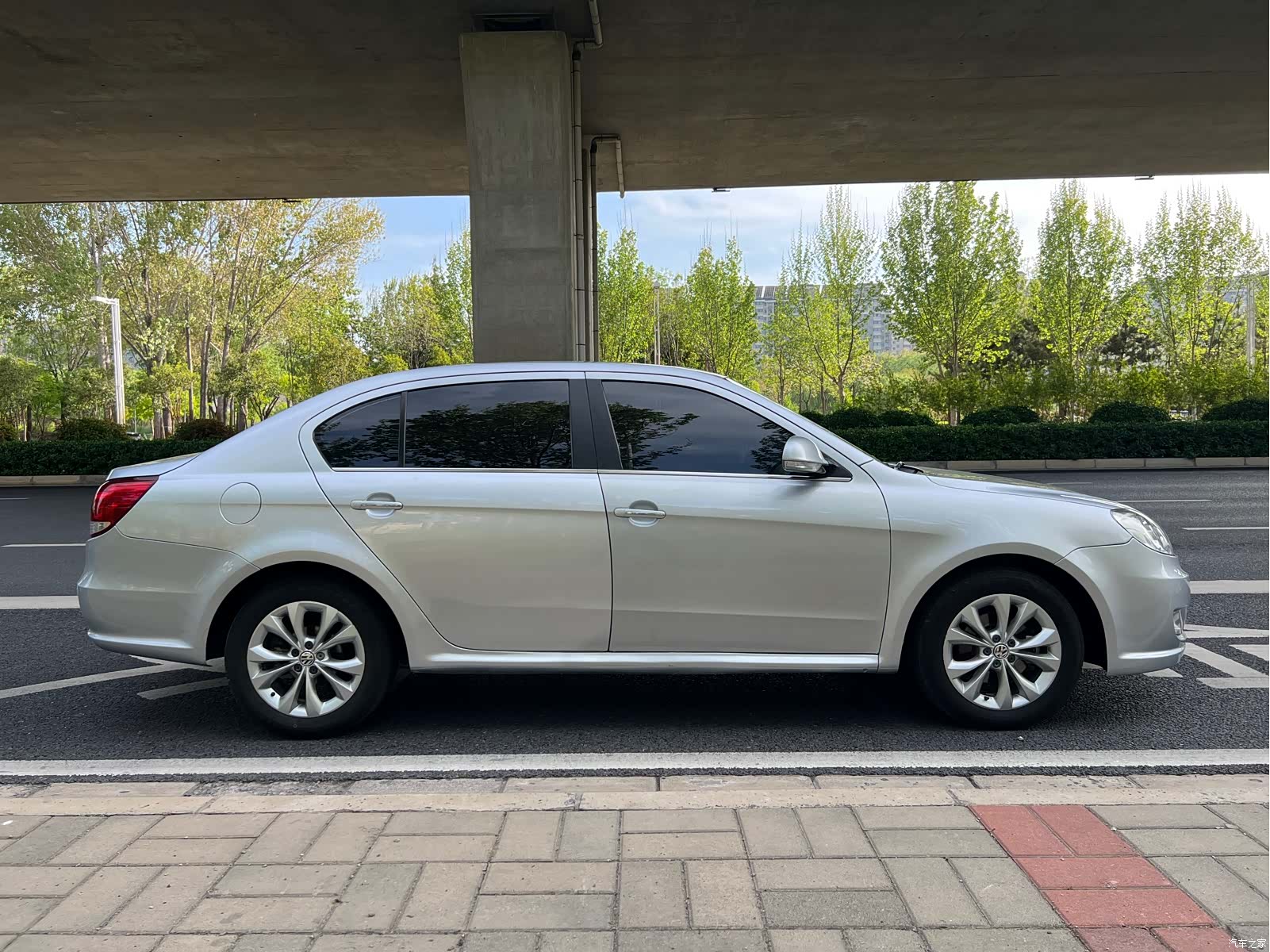 Volkswagen Lavida, 2011 30