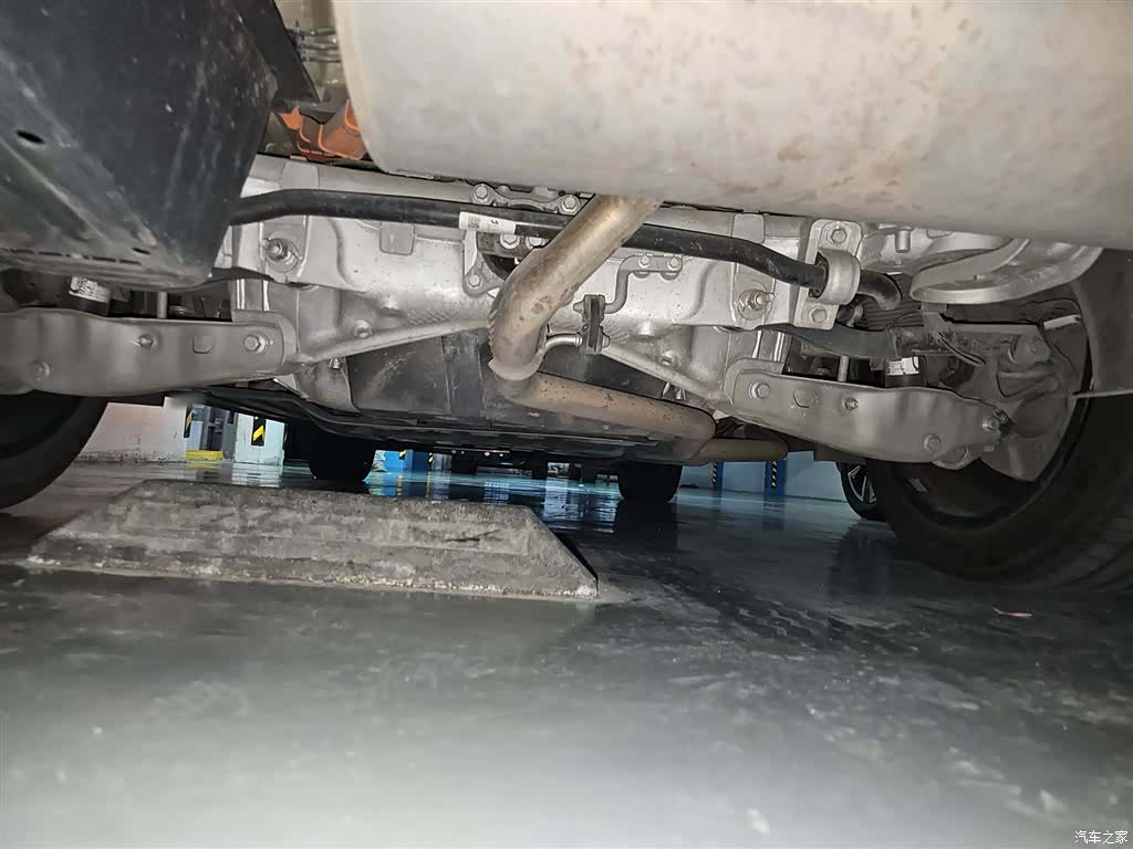 Li Auto L9, 2023 25