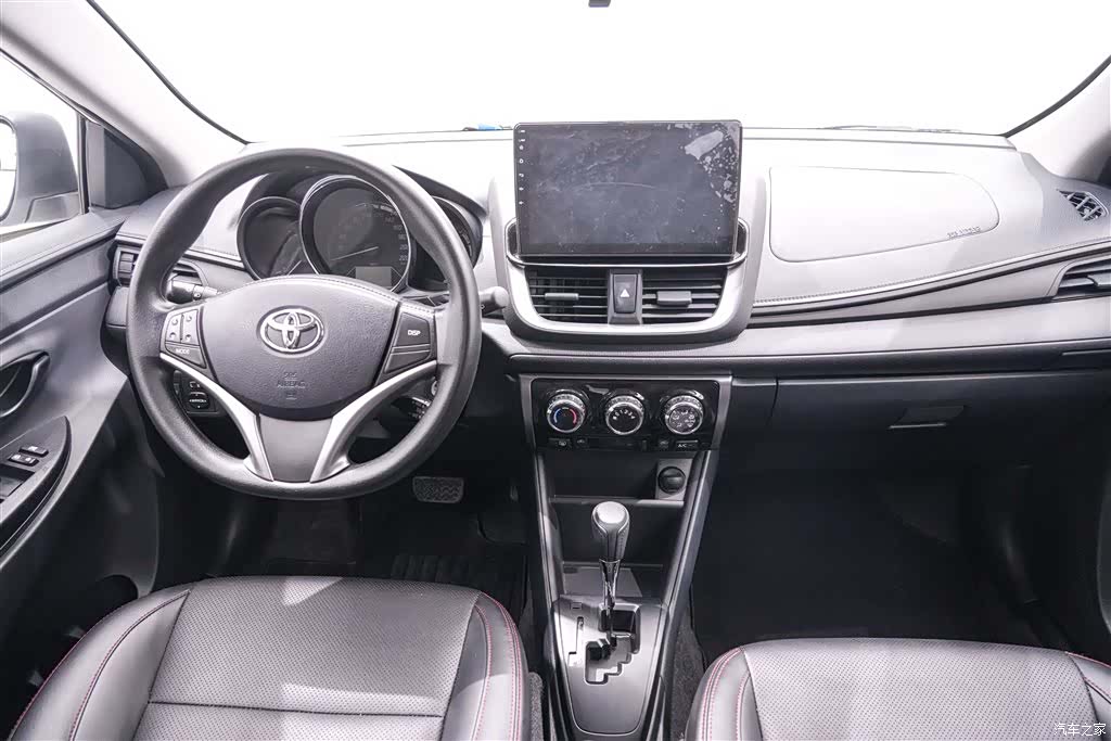 Toyota YARiS L, 2023 16