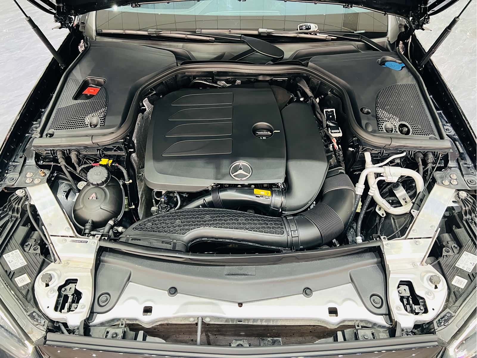 Mercedes-Benz E-Class, 2022 8