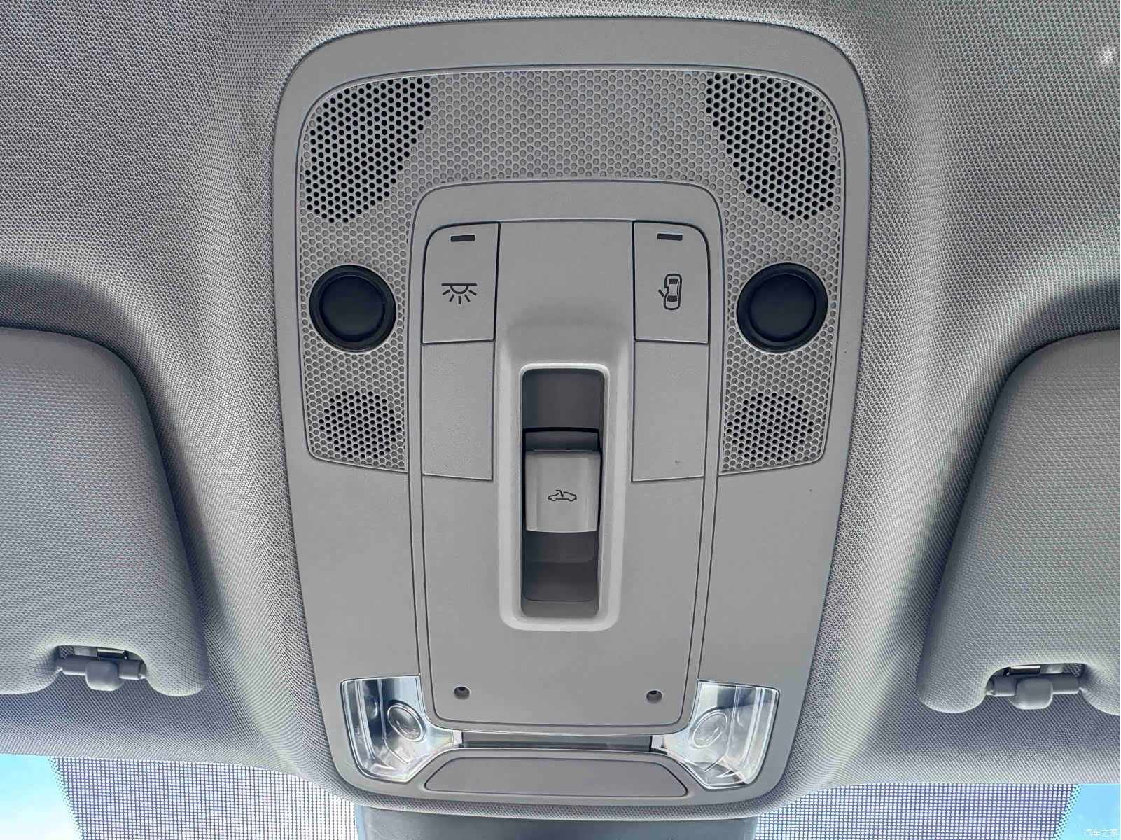Audi Q2L, 2021 15