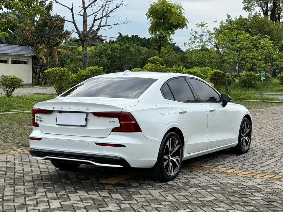 Volvo S60