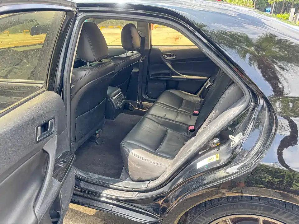 Toyota Reiz Toyota Reiz