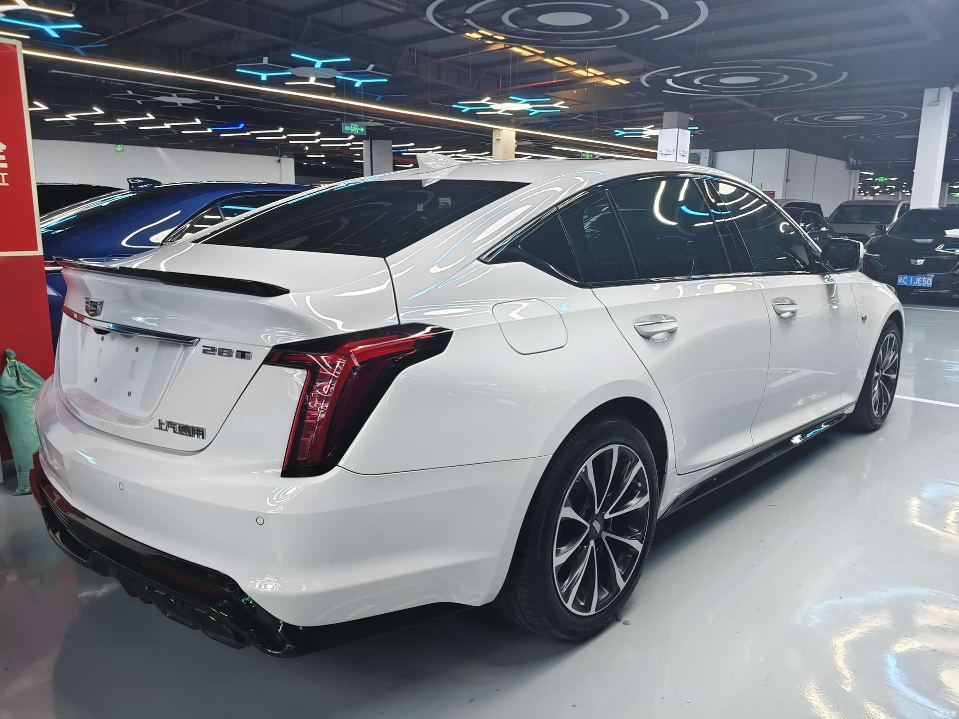 Cadillac CT5, 2022 16