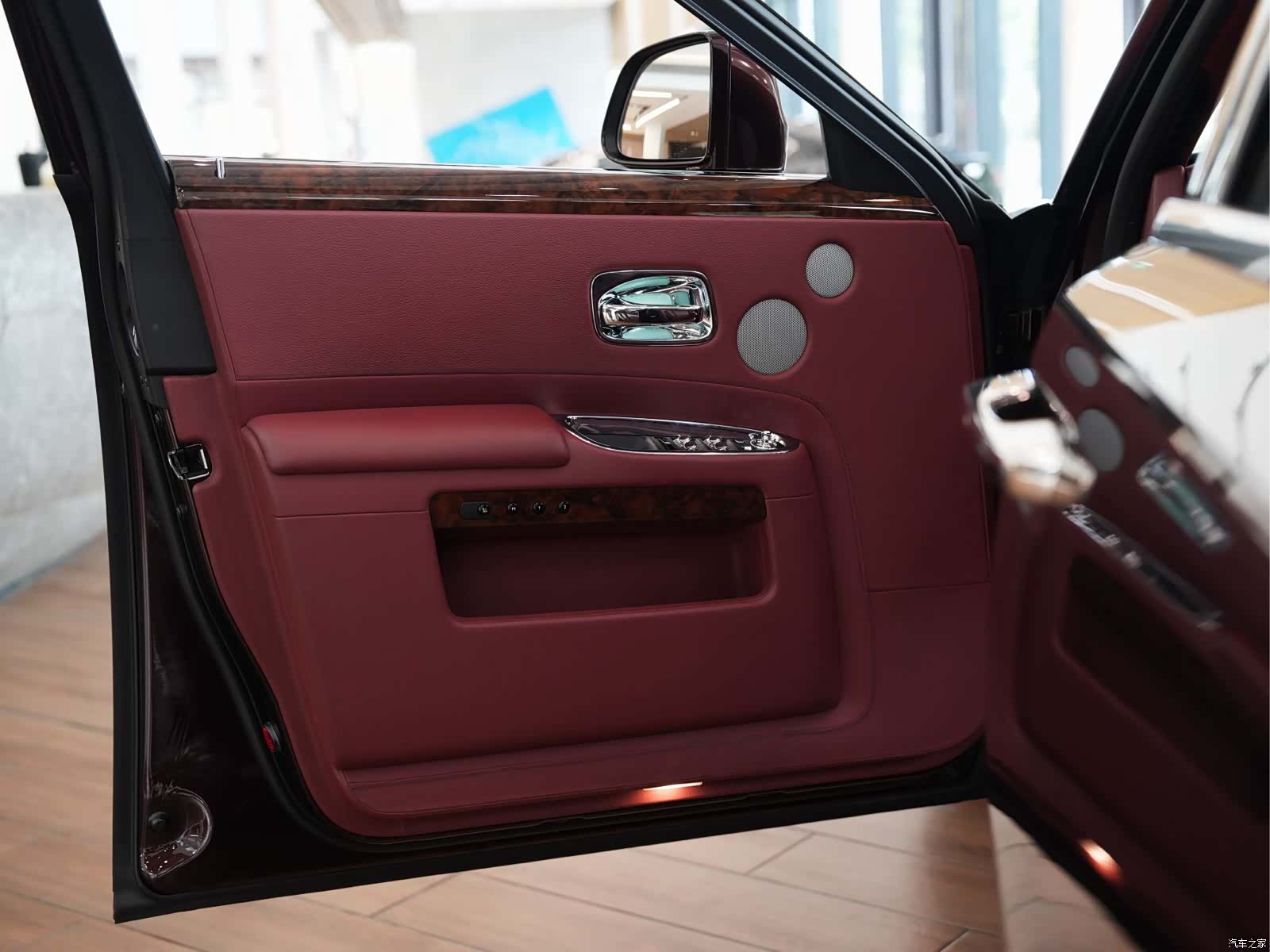 Rolls-Royce Ghost, 2020 18