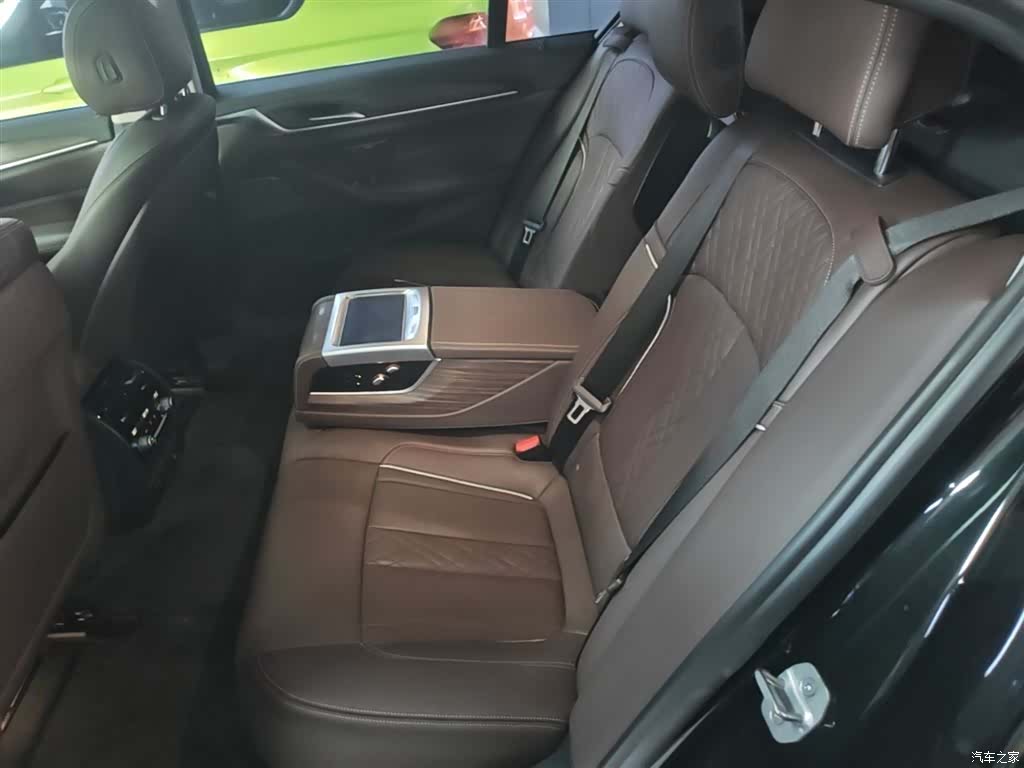 BMW 5 Series, 2018 17