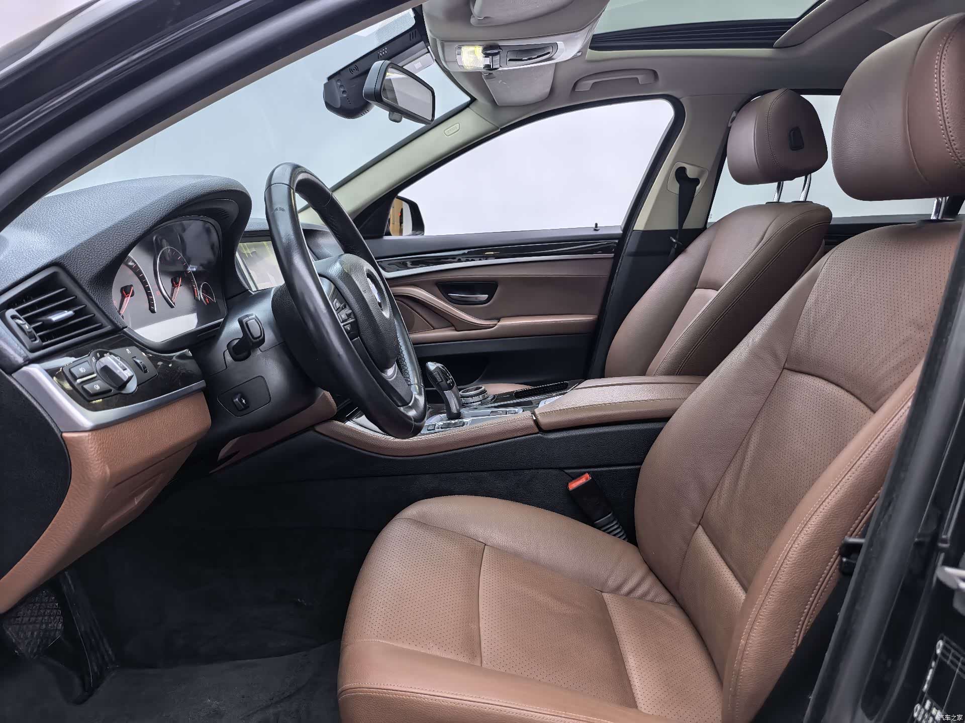 BMW 5 Series, 2016 все фото