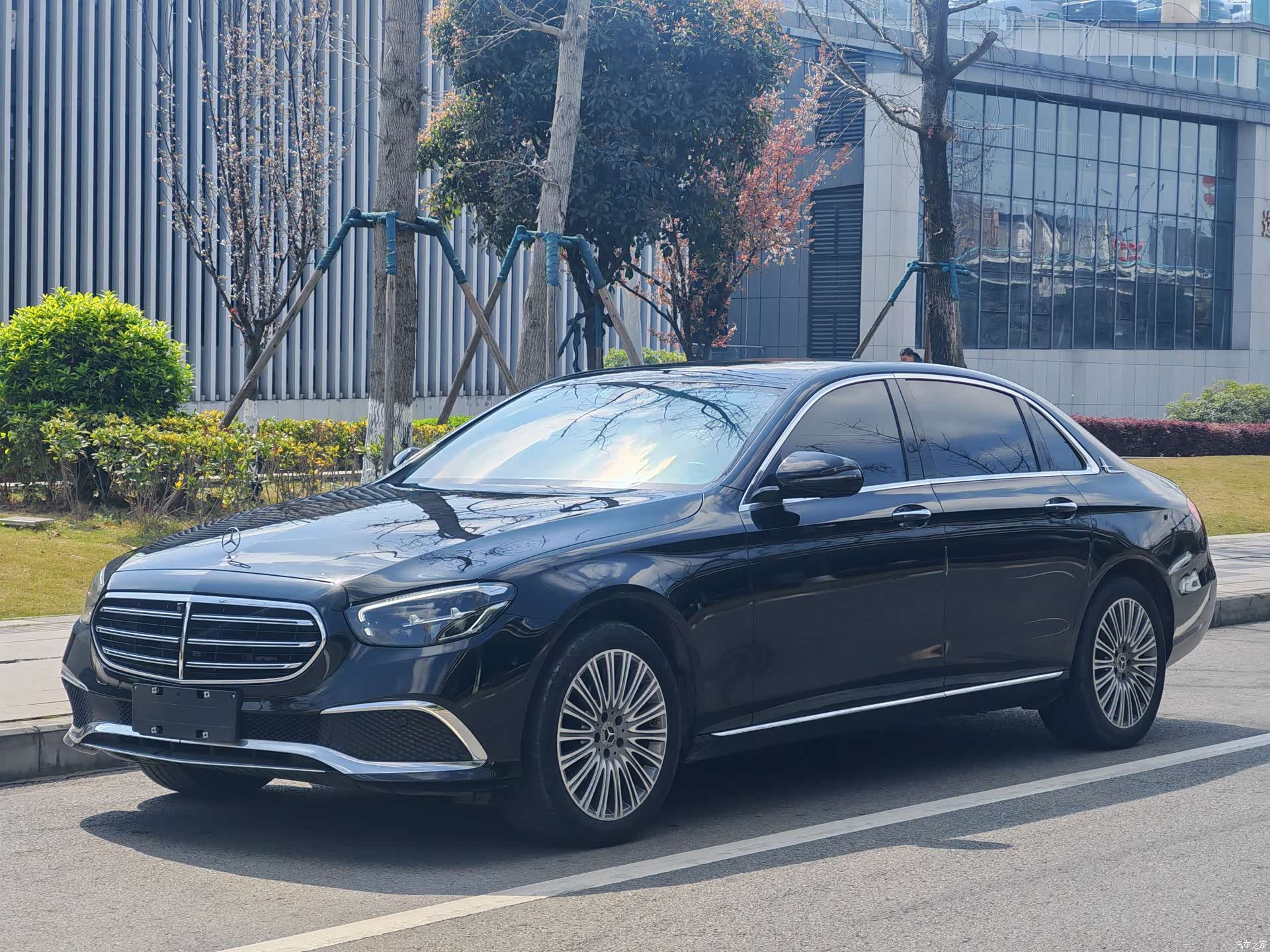 Mercedes-Benz E-Class, 2023 1