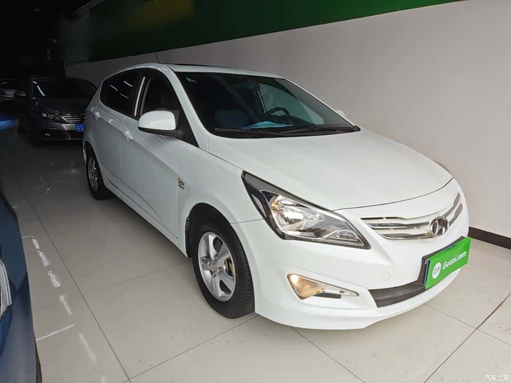 Hyundai GLX, 2015 4