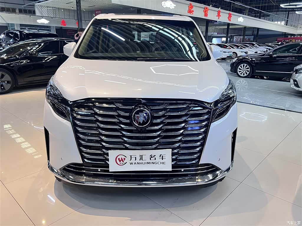 Buick GL8, 2020 3