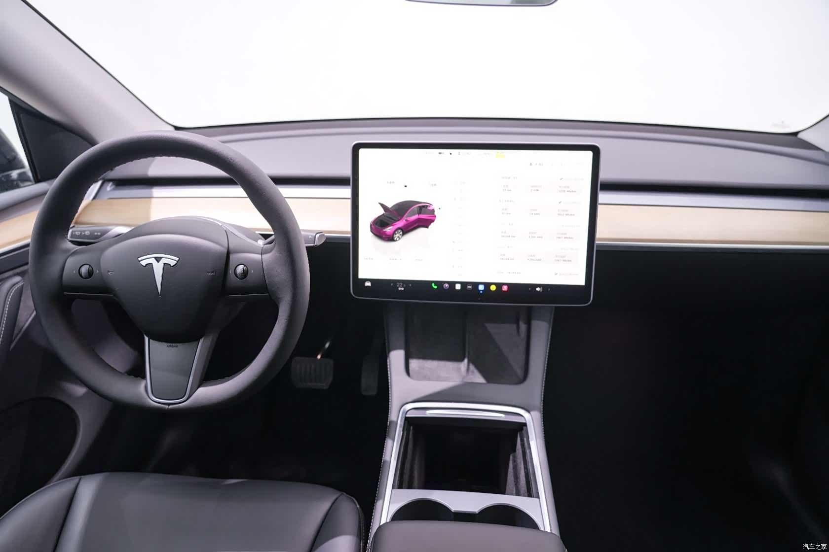 Tesla Model Y, 2022 20