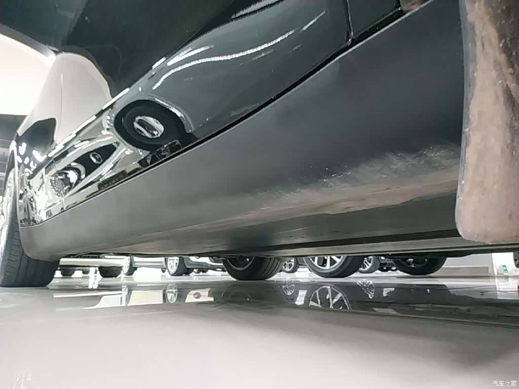 Tesla Model Y, 2023 21