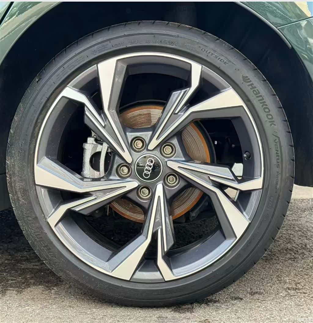 Audi Flying Spur, 2025 22