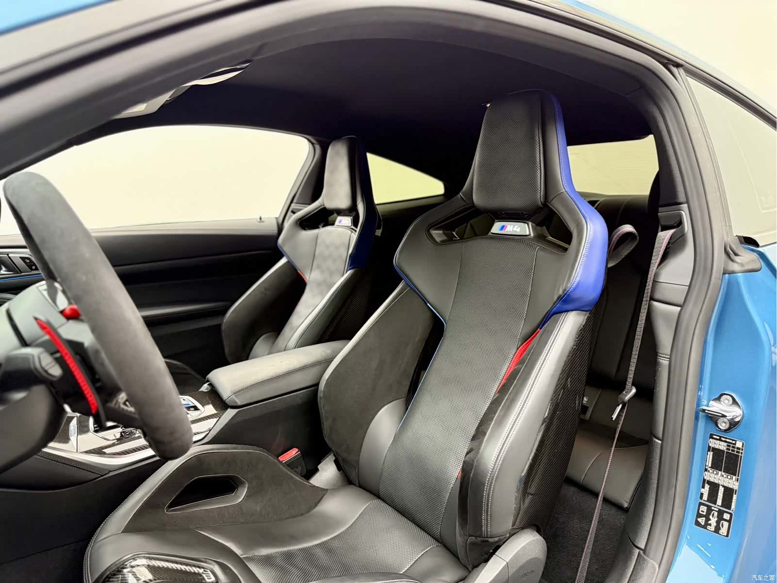 BMW M4, 2025 11
