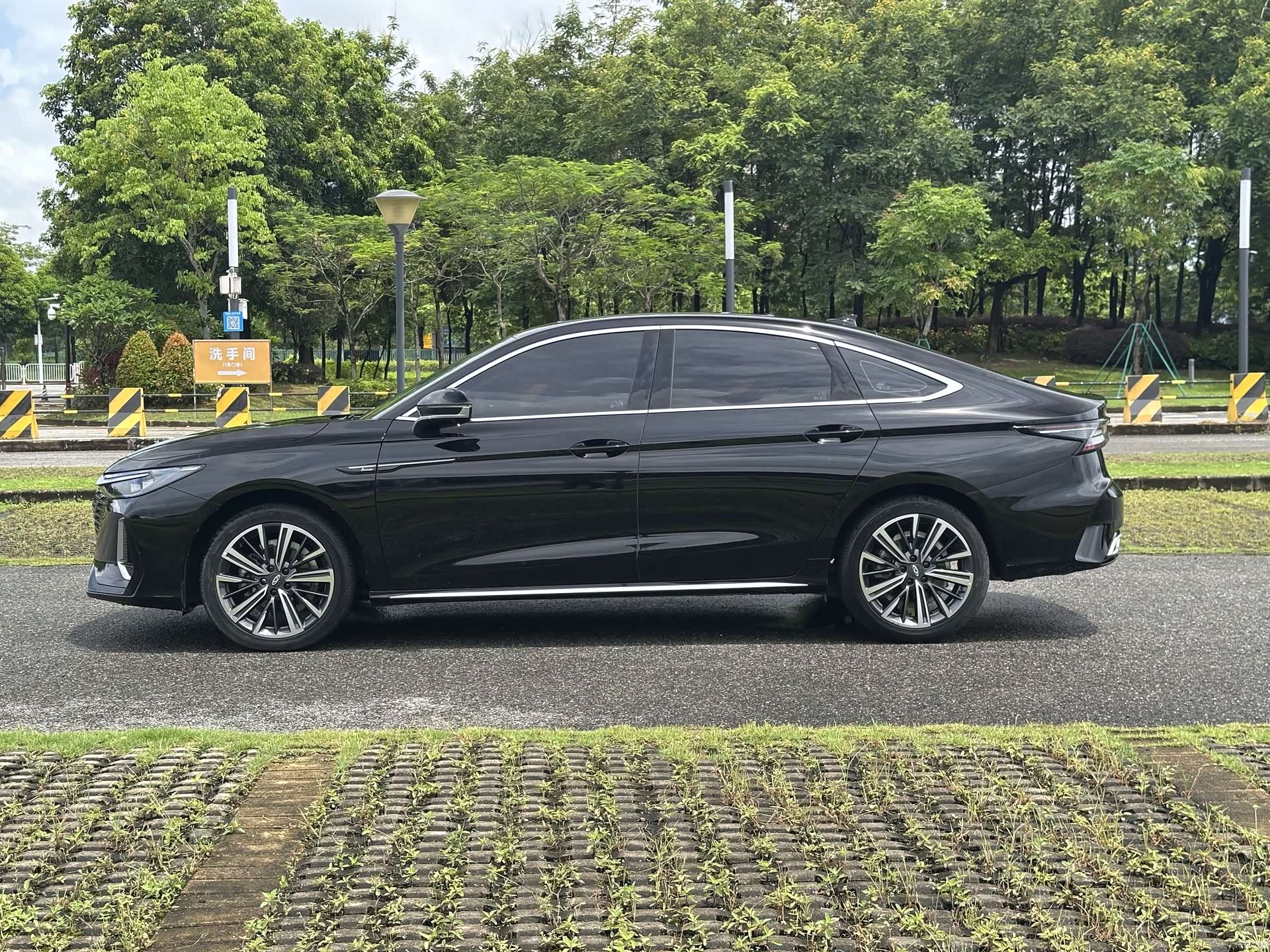 Chery Arrizo 8, 2024 все фото
