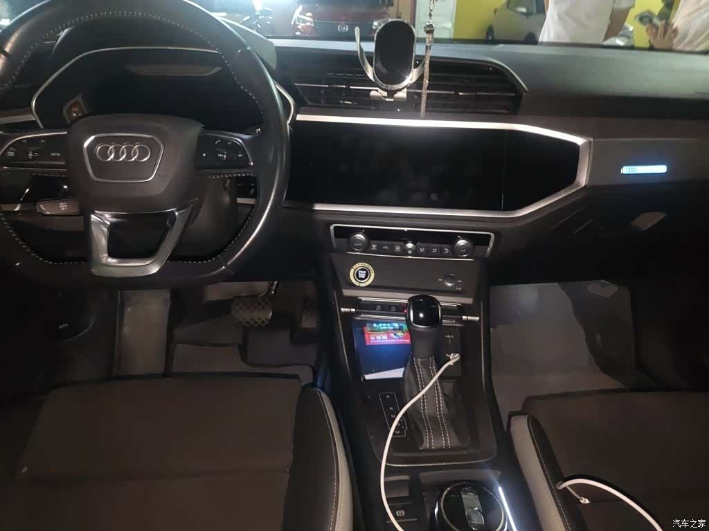 Audi Q3, 2022 13