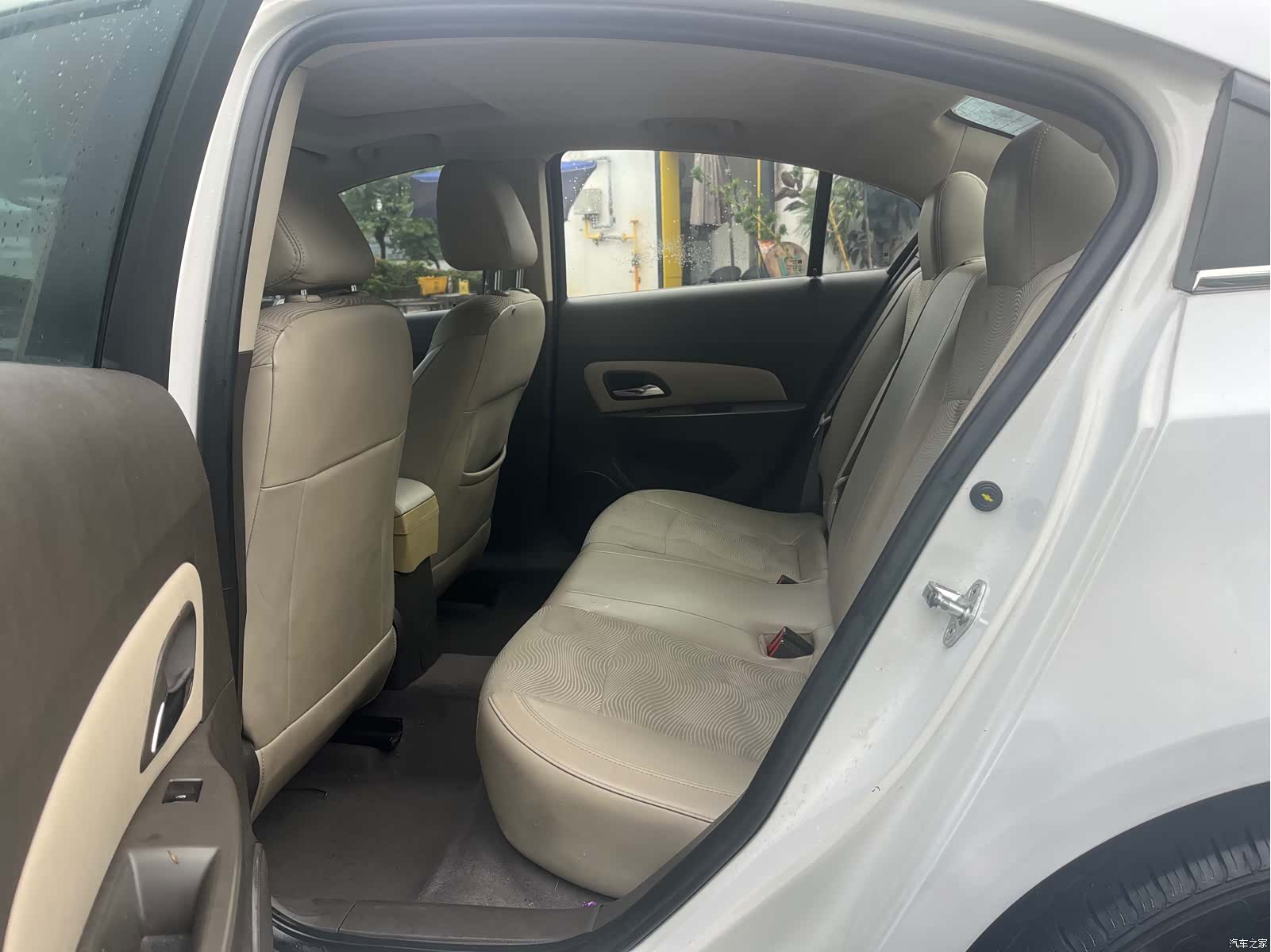 Chevrolet SE, 2015 11