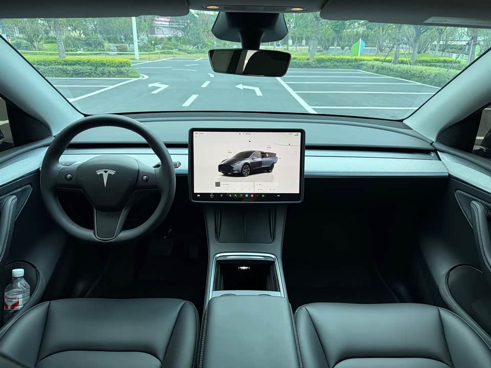 Tesla Model Y Tesla Model Y