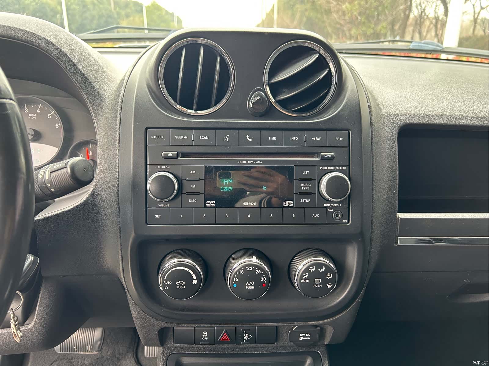 Jeep Compass, 2012 11