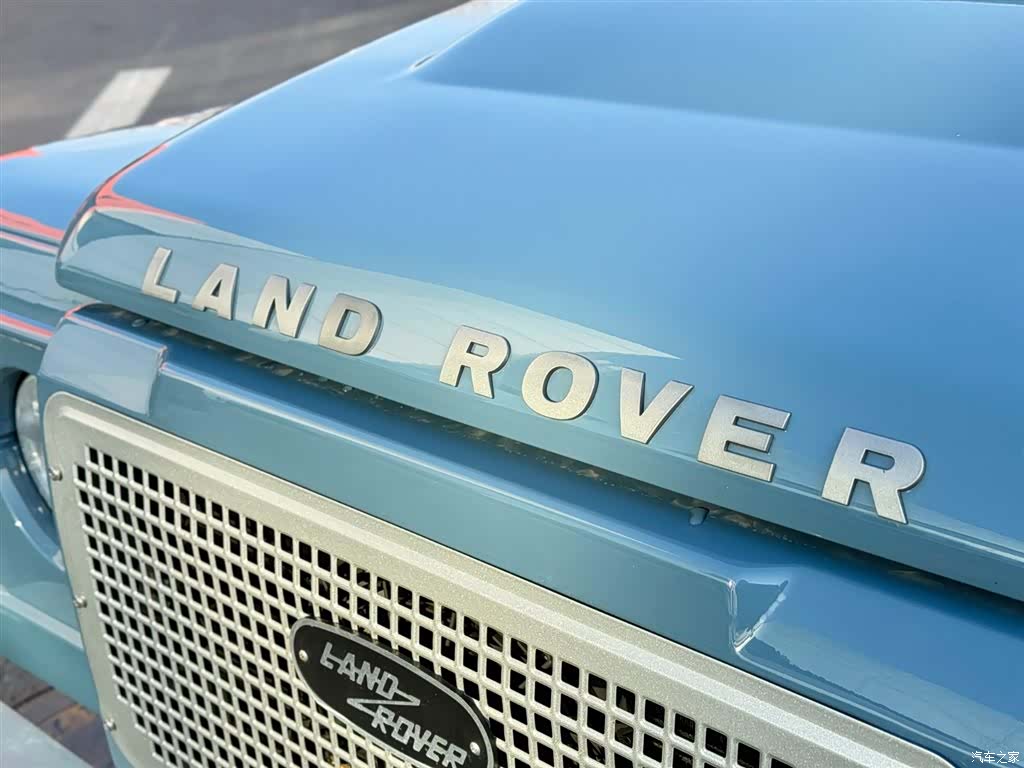 Land Rover Defender, 2011 16