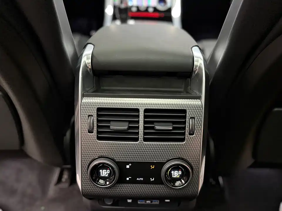 Land Rover Range Rover Sport Land Rover Range Rover Sport