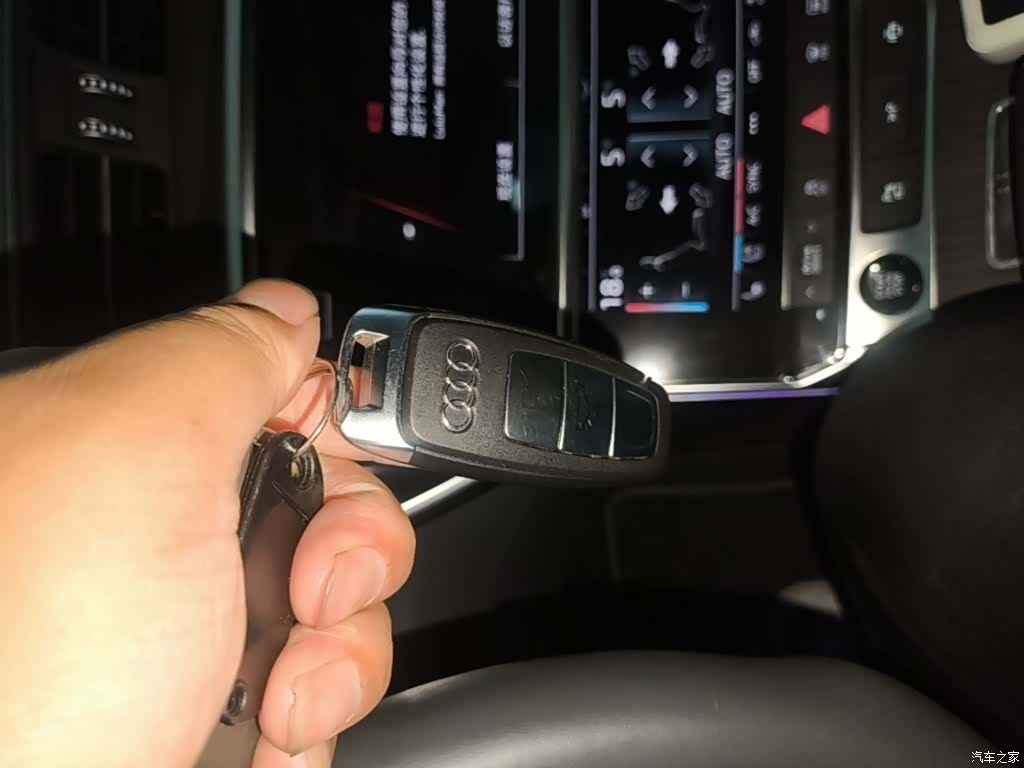 Audi A7L, 2022 9