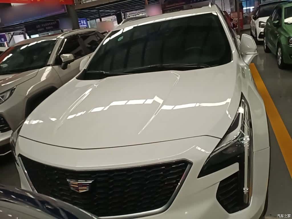Cadillac XT4, 2021 3