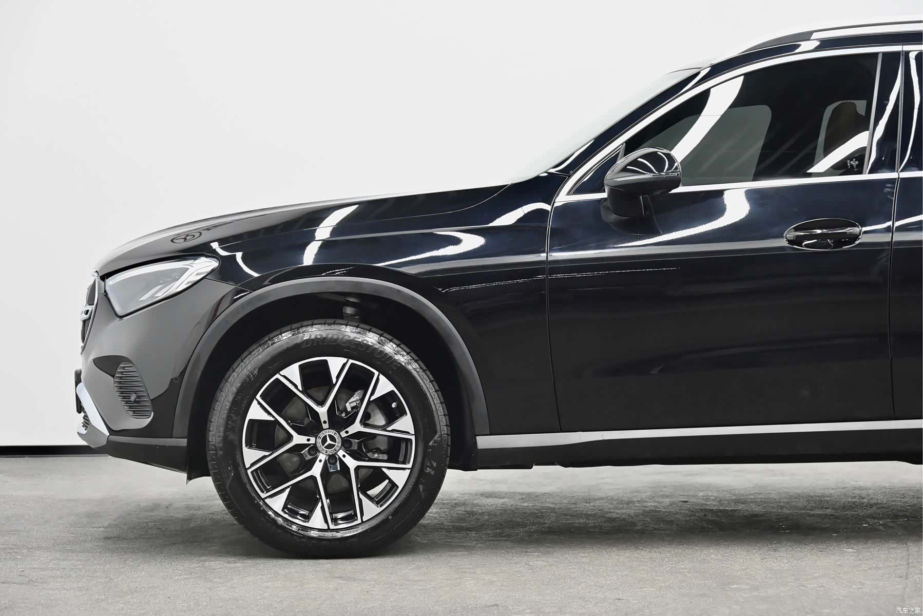 Mercedes-Benz GLC, 2024 23