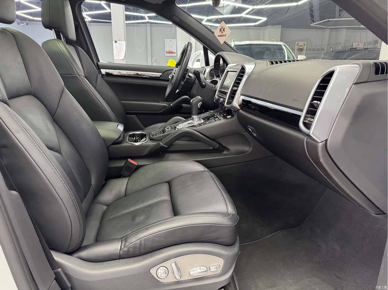 Porsche Cayenne, 2015 14