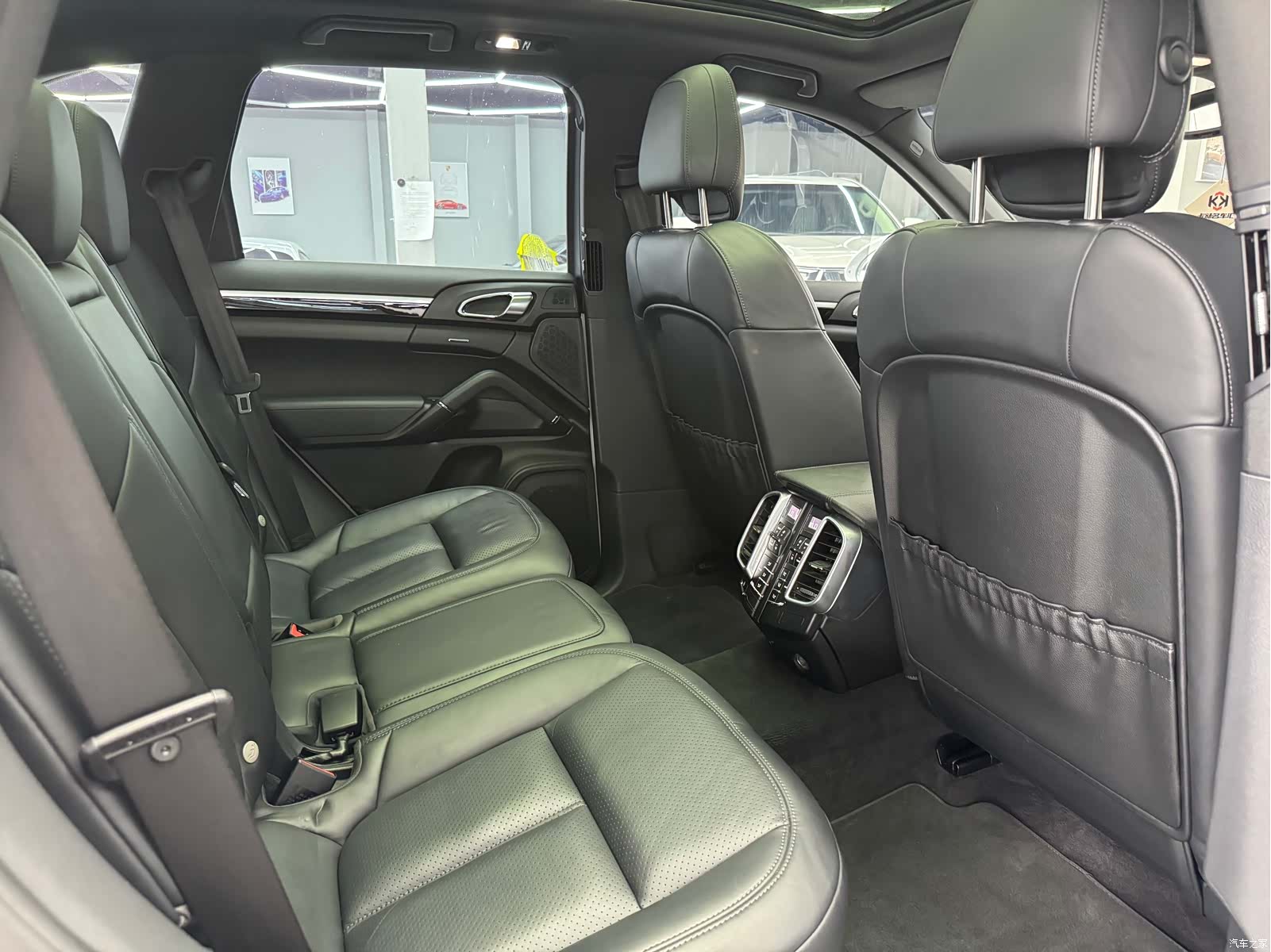 Porsche Cayenne, 2015 16