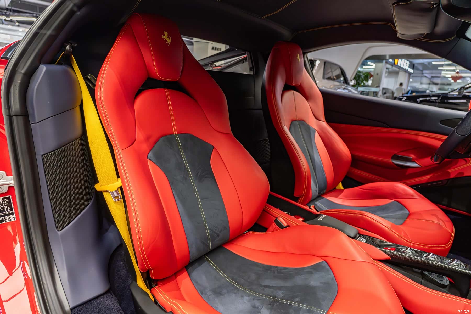 Ferrari F8, 2021 7