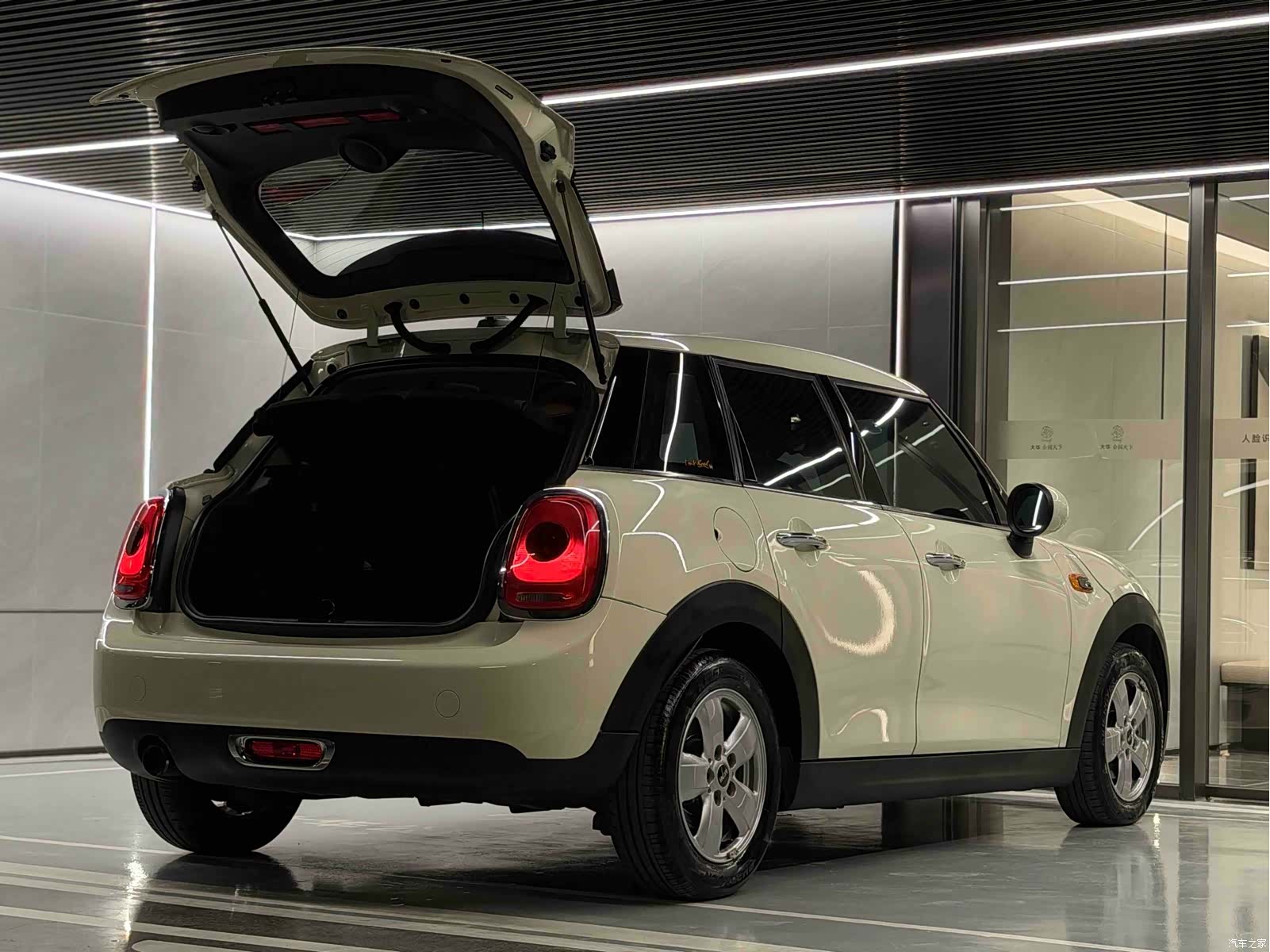 Mini ONE, 2017 18