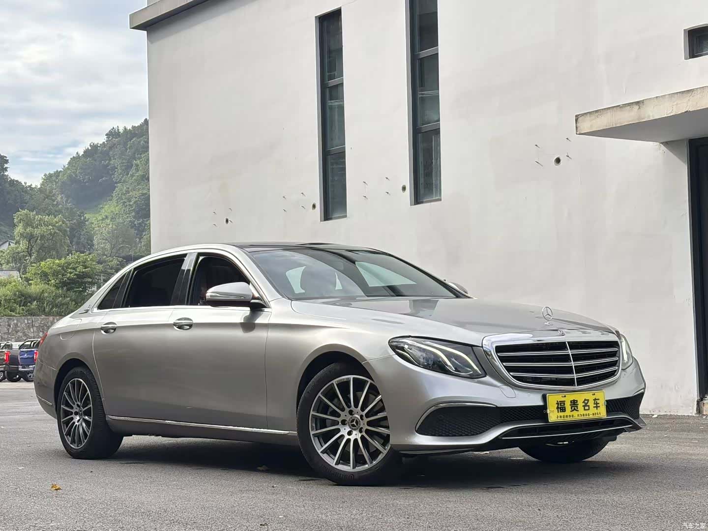 Mercedes-Benz E-Class, 2019 3