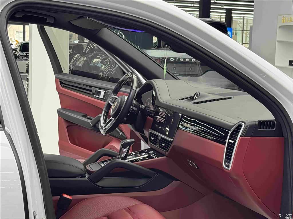 Porsche Cayenne, 2023 8