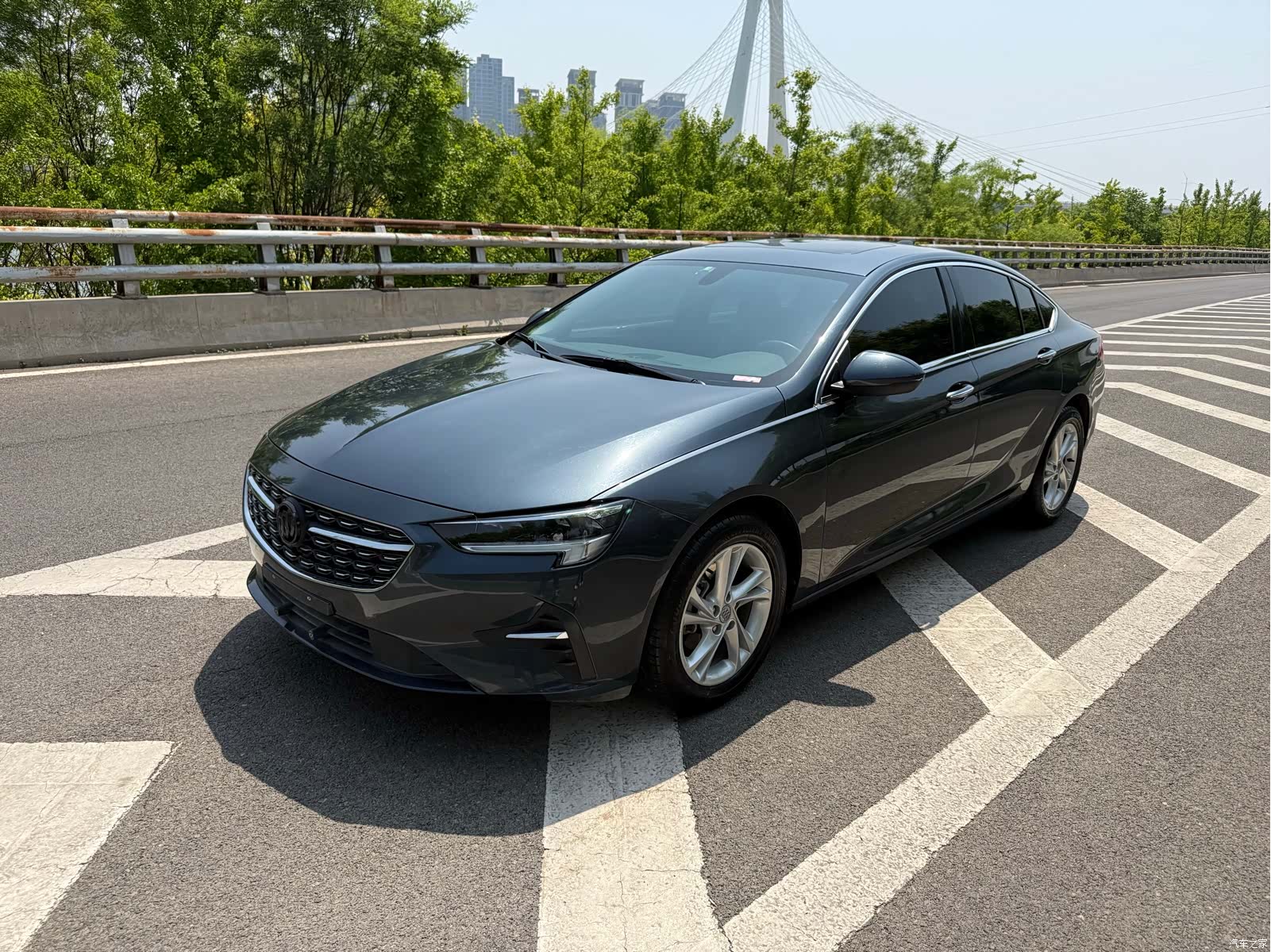 Buick Regal, 2021 1