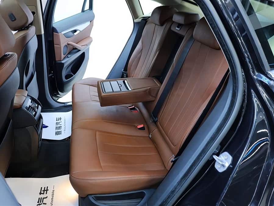 BMW X6 2016, фото 29