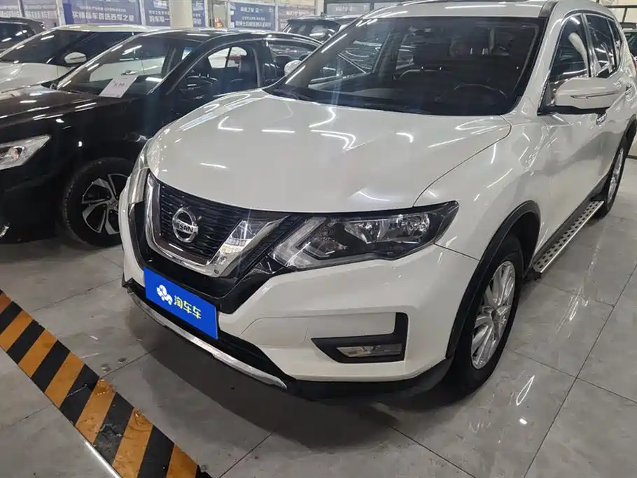 Nissan Qijun