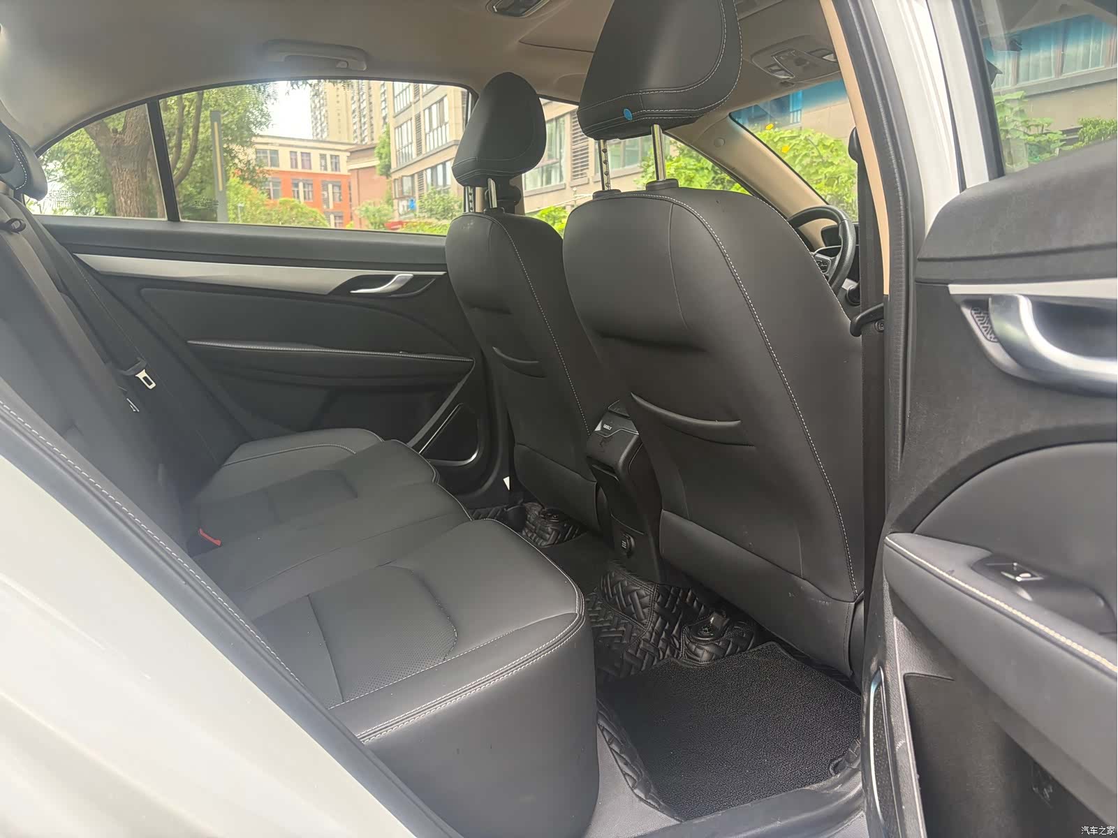 Geely Emgrand, 2018 11