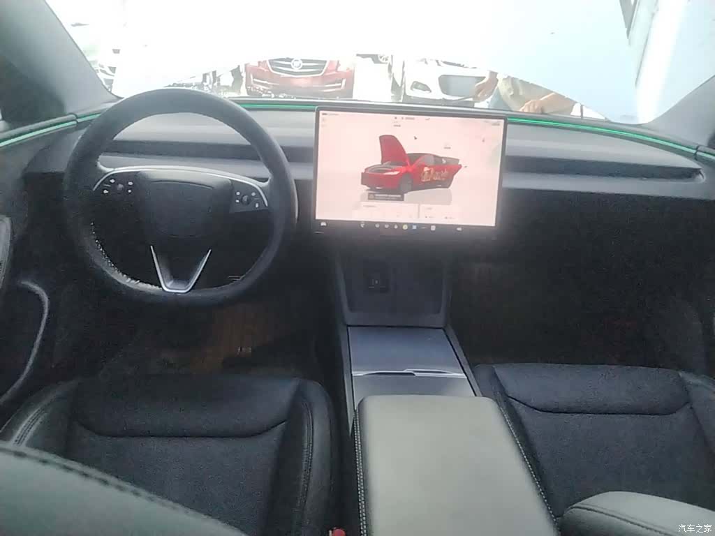 Tesla Model 3, 2025 6