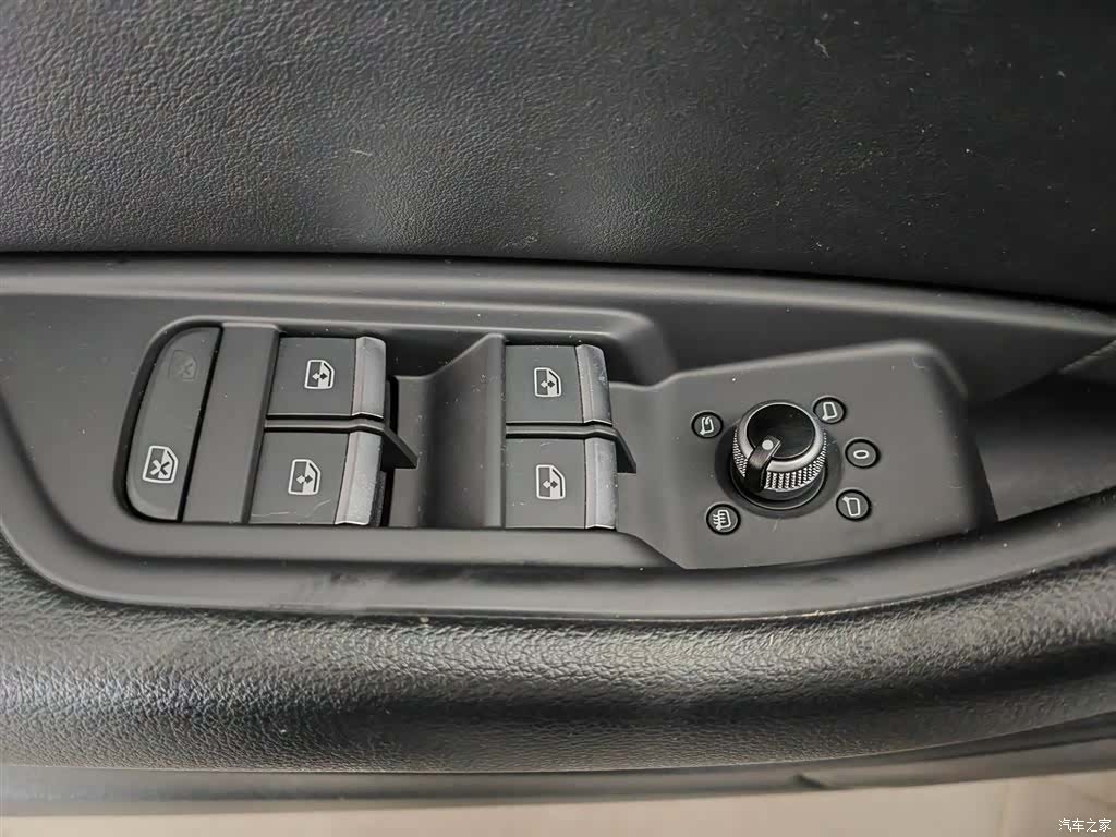 Audi A4L, 2019 9