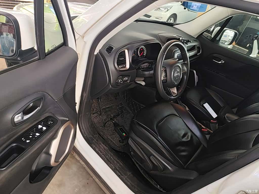Jeep Renegade, 2017 16