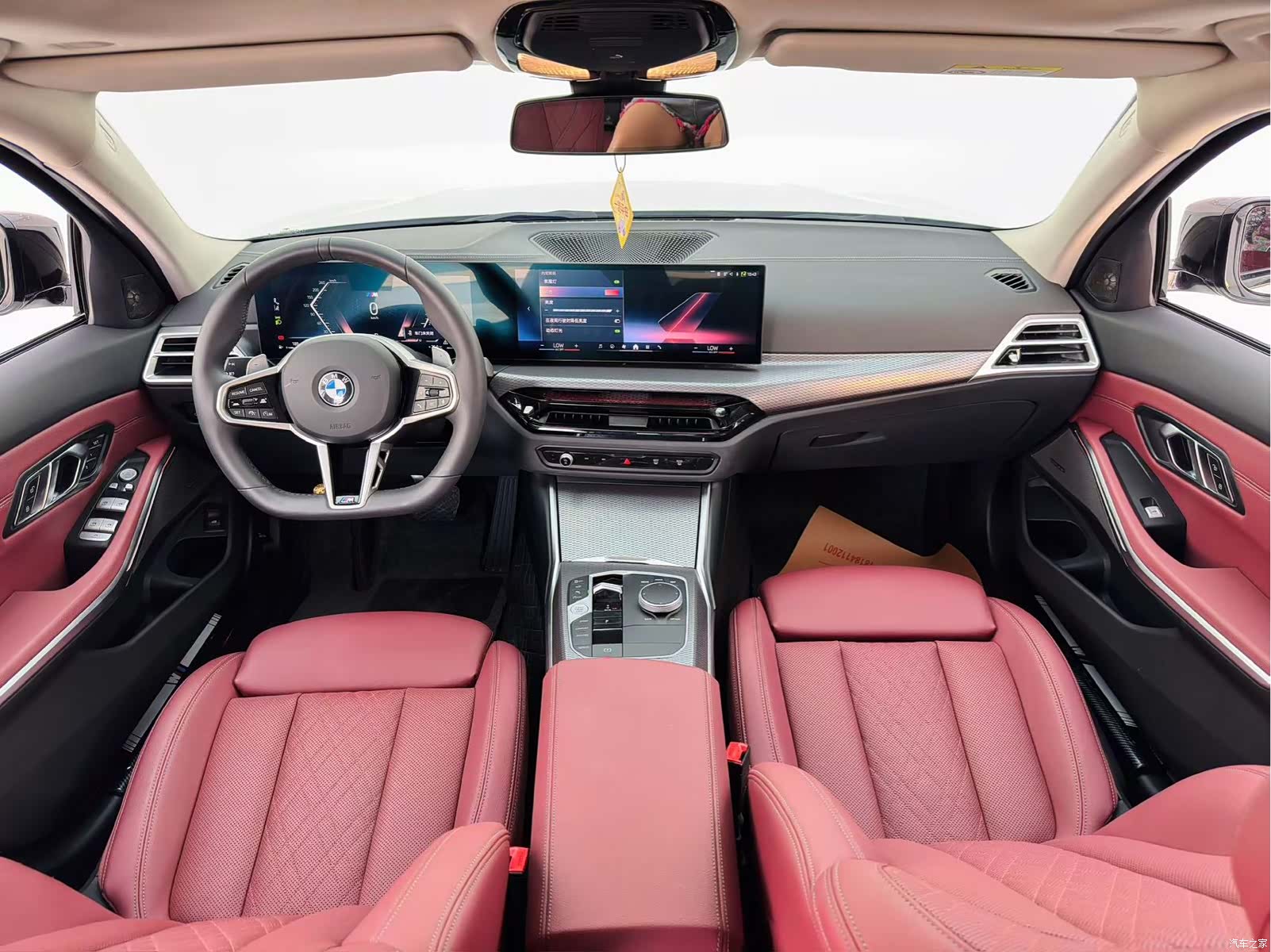BMW 3 Series, 2025 все фото