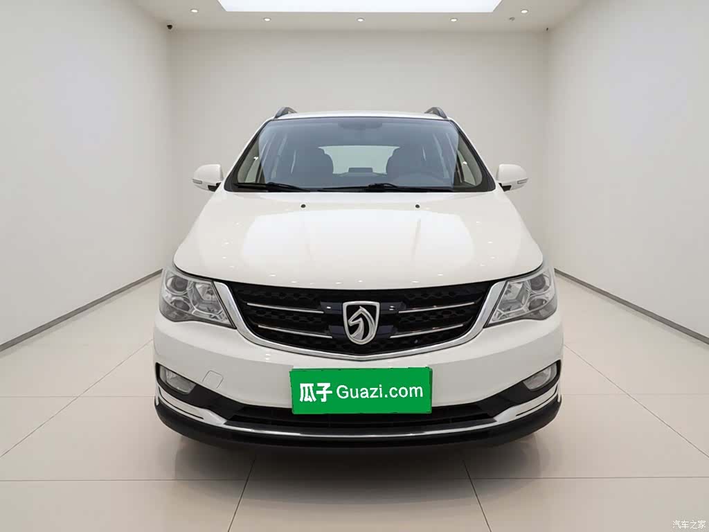 Wuling 730, 2015 2